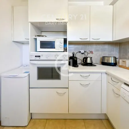 La Roseraie Calvi, Bord De *