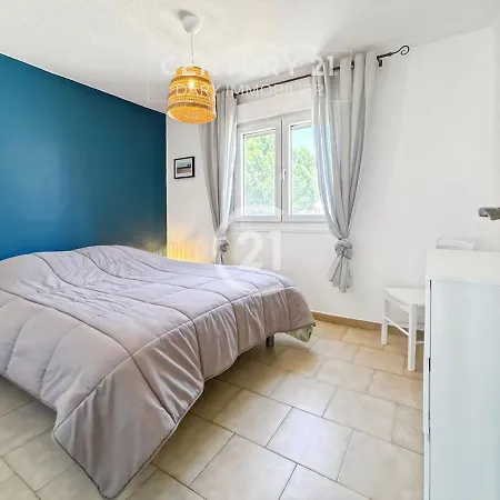 La Roseraie Calvi, Bord De Appartement *