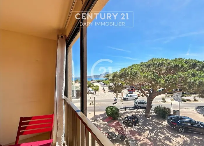 La Roseraie Calvi, Bord De 公寓