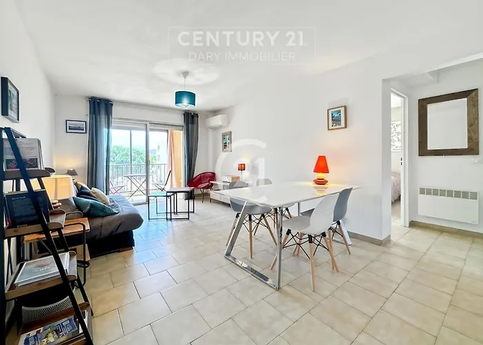 La Roseraie Calvi, Bord De * 卡尔维